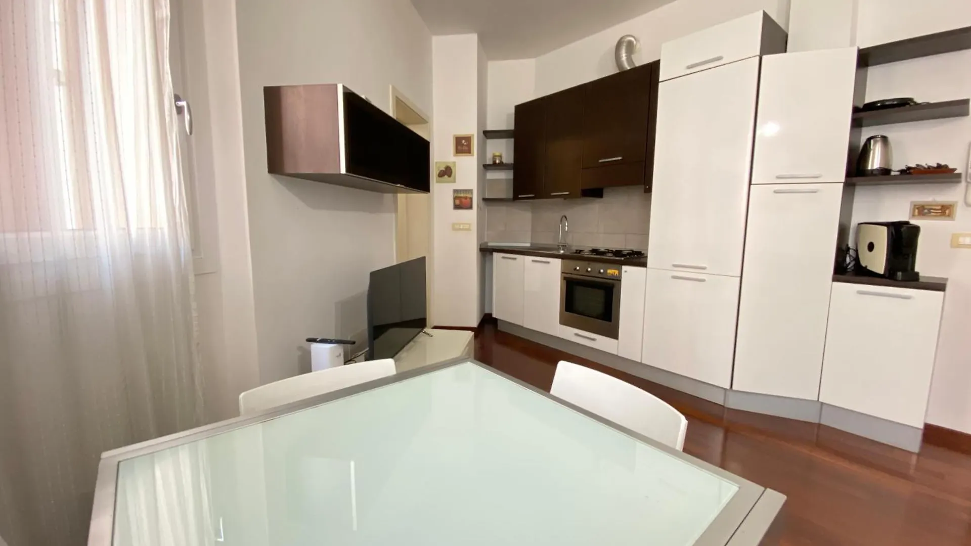 Avantgard Rooms Western Station Bologna