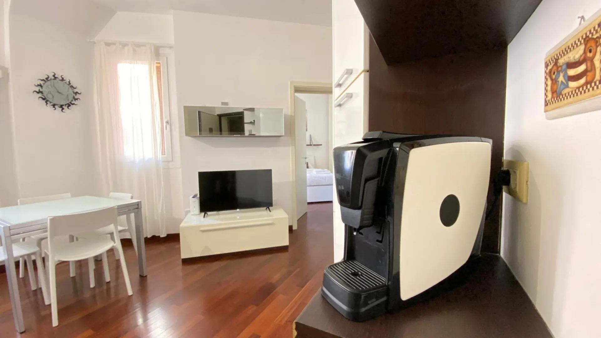 Avantgard Rooms Western Station Bologna Apartment