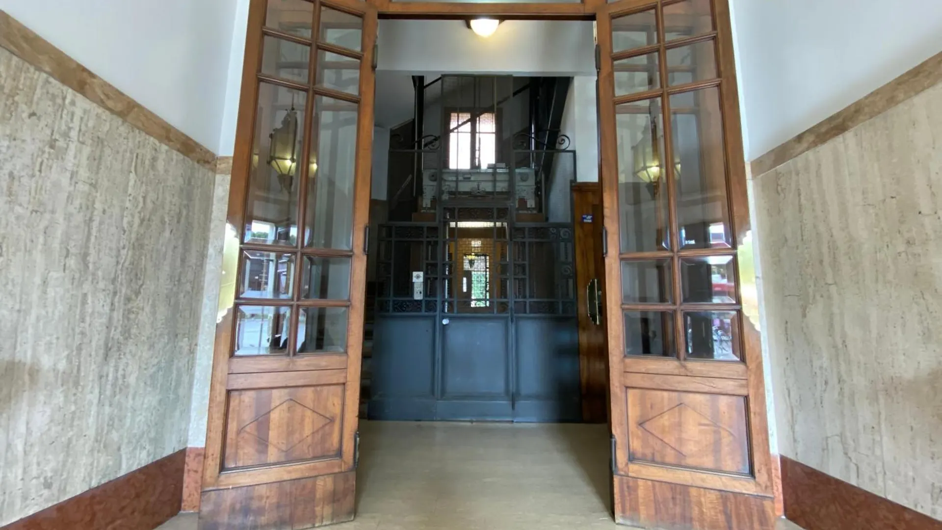 Avantgard Rooms Western Station Bologna Italy